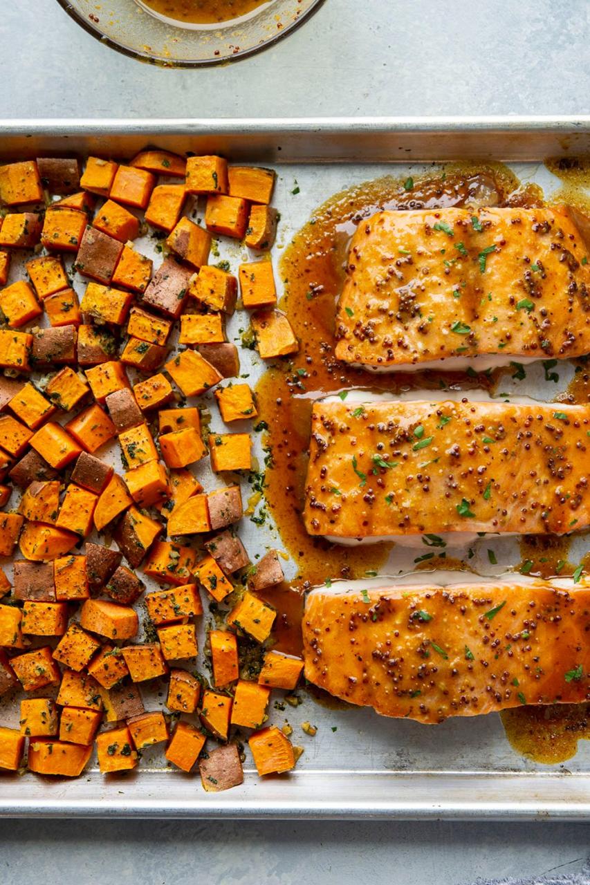 HONEY GARLIC BUTTER SALMON