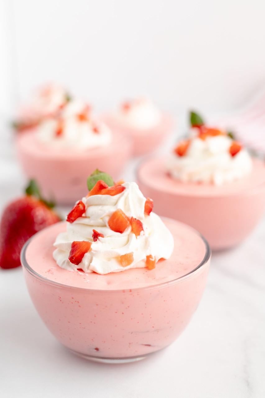 Strawberry Jello Mousse Cups - Bunny's Warm Oven