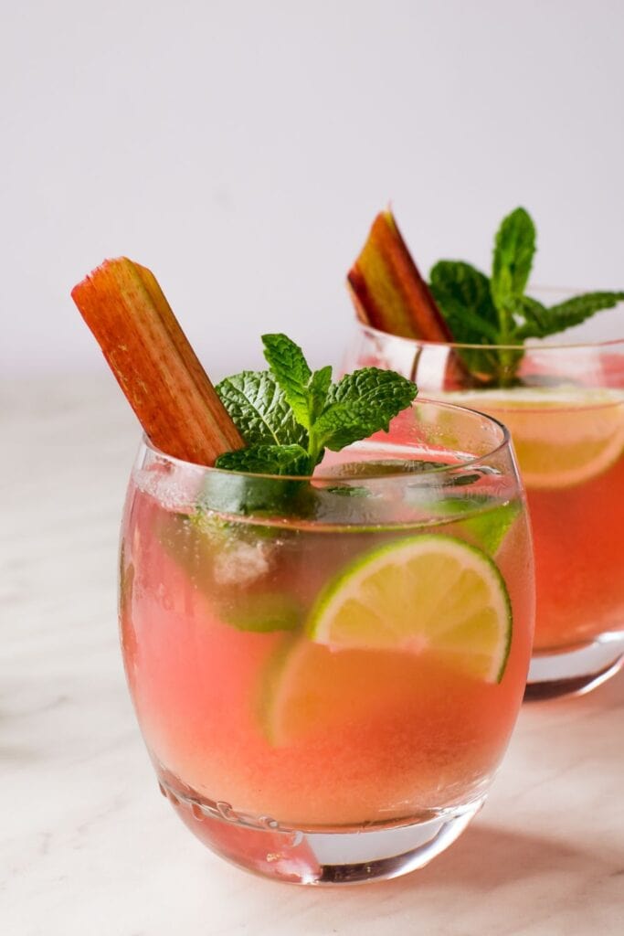 13 Rhubarb Cocktails For a Sweet Spring Shindig - Insanely Good