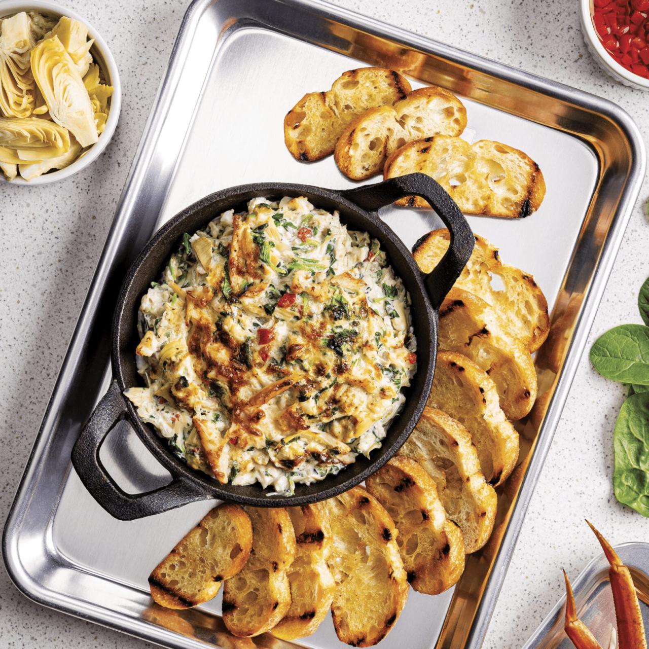 Hot Crab, Spinach and Artichoke Dip | Sysco Foodie