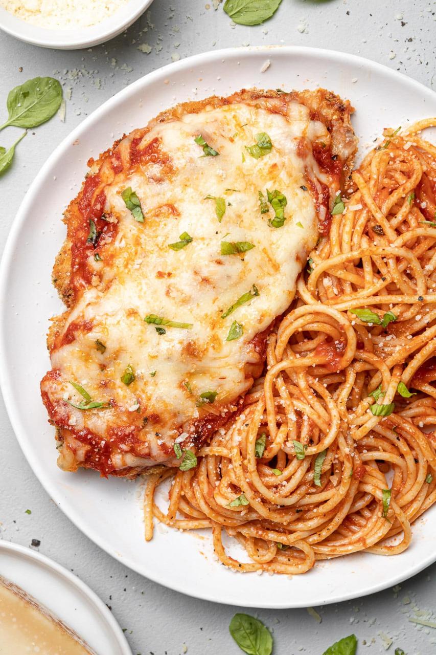 Easy Healthy Baked Chicken Parmesan - The Clean Eating Couple