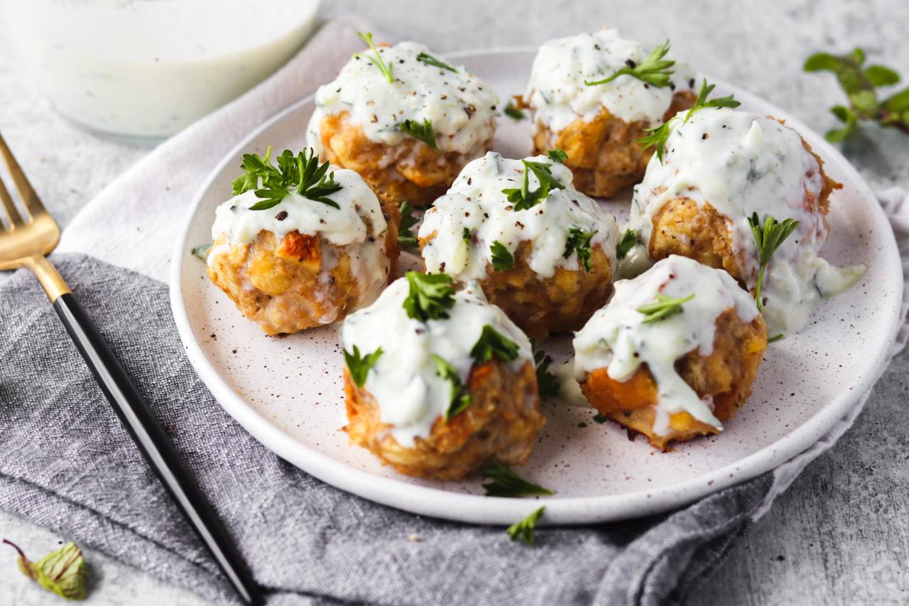 High Protein Turkey Meatballs with Tzatziki – Everyday Dishes