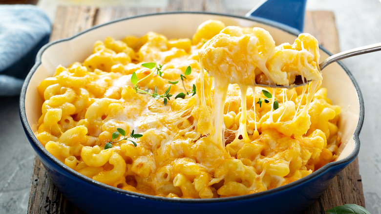 The 15 Best Additions To Mac And Cheese