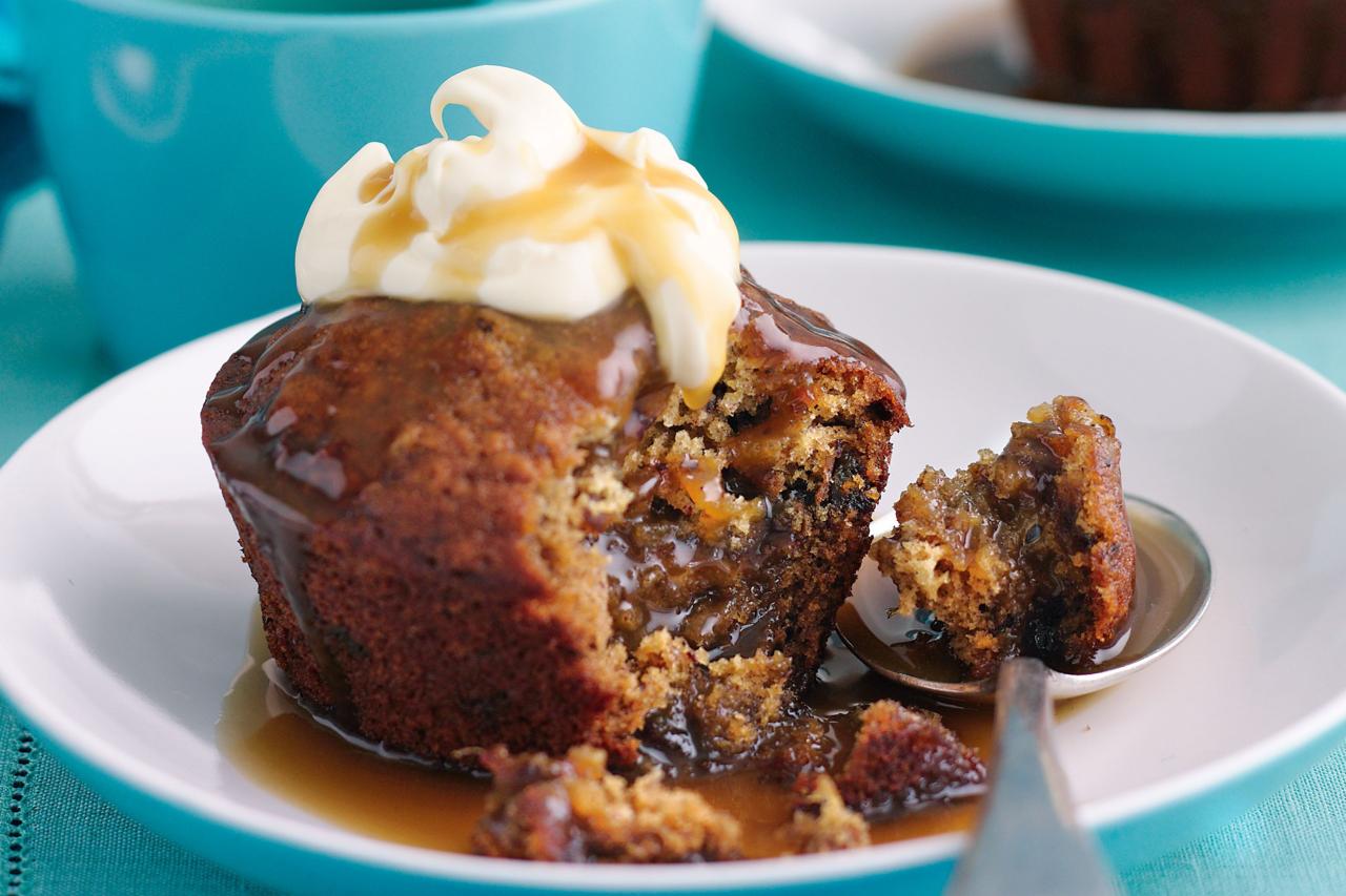 Sticky date puddings with butterscotch sauce