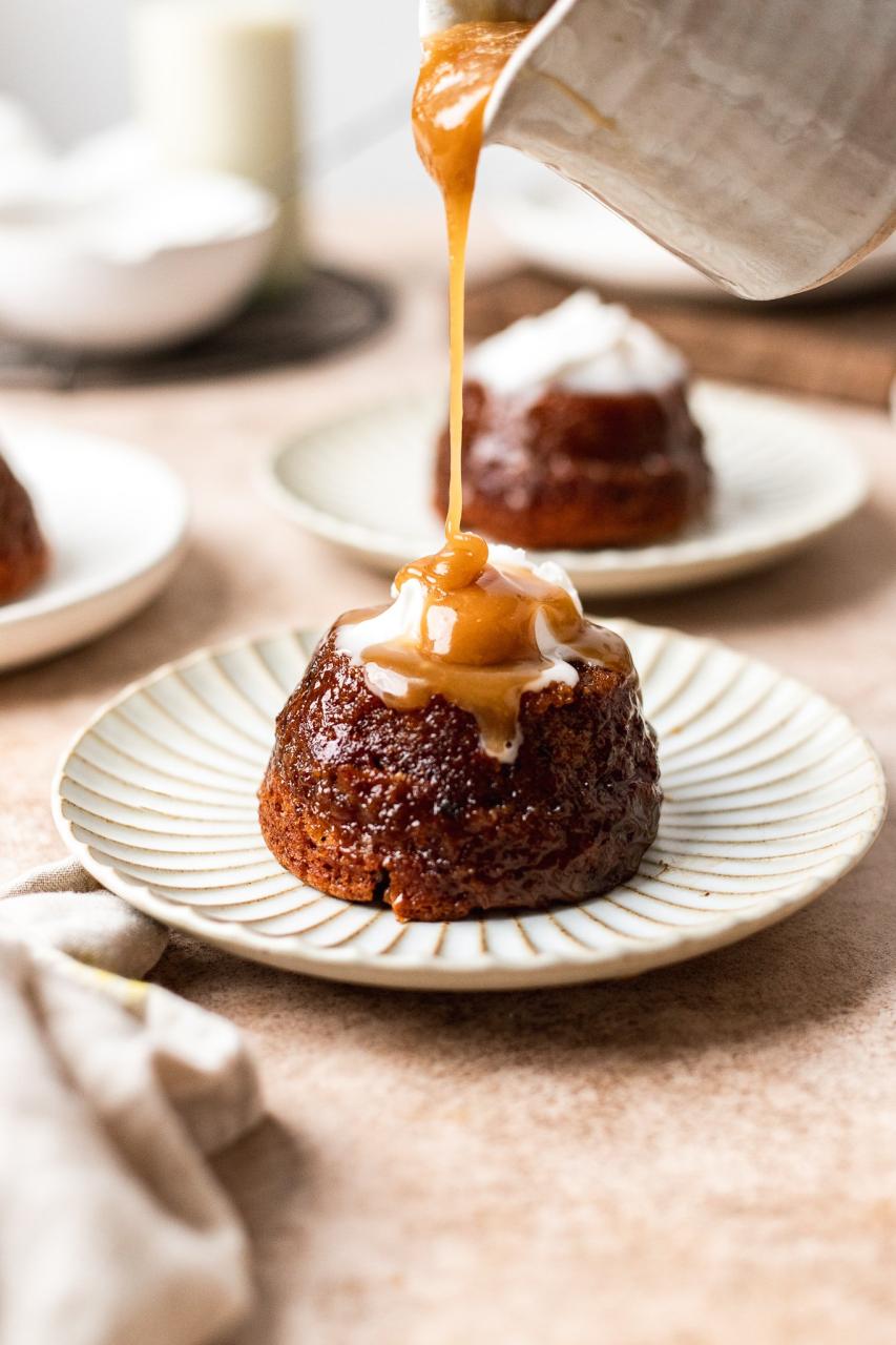 Vegan Sticky Toffee Pudding (Date Pudding) | The Banana Diaries